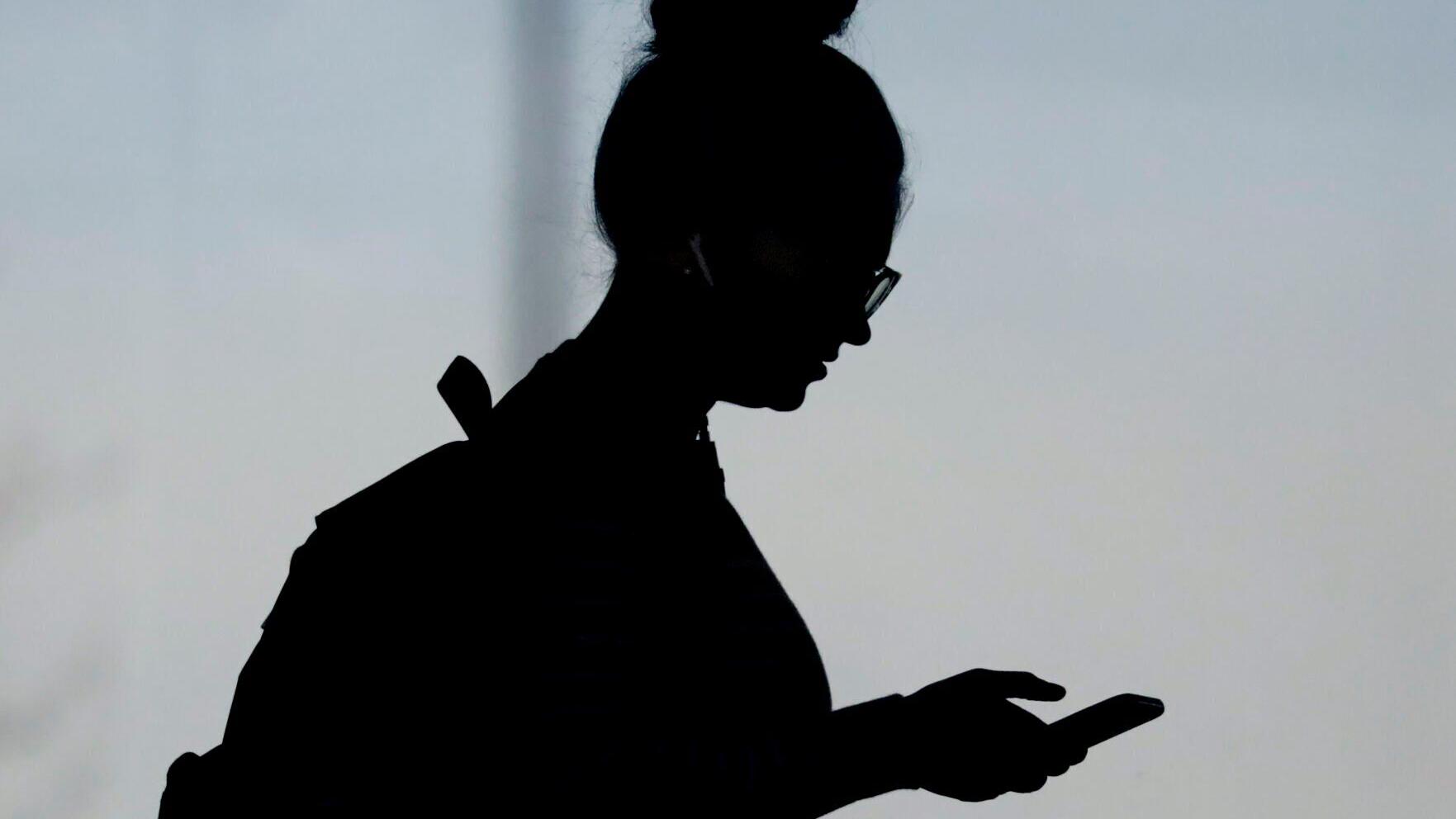 Poll: Young people follow news, don't enjoy it